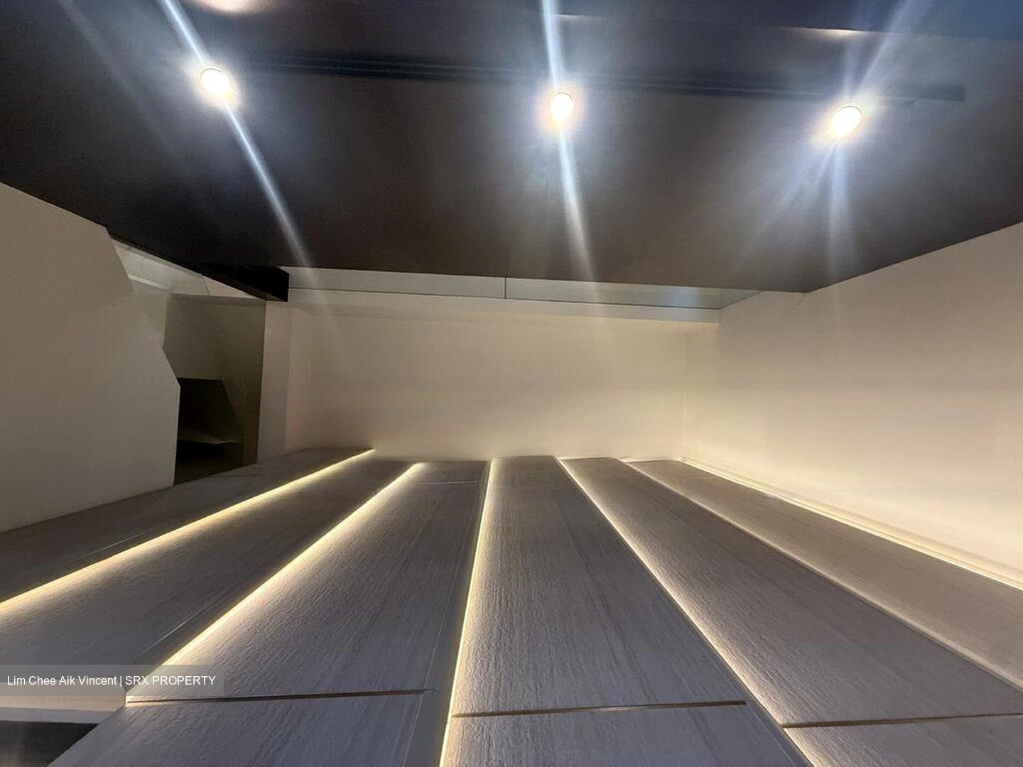 Regent Villas (D10), Semi-Detached #456998671